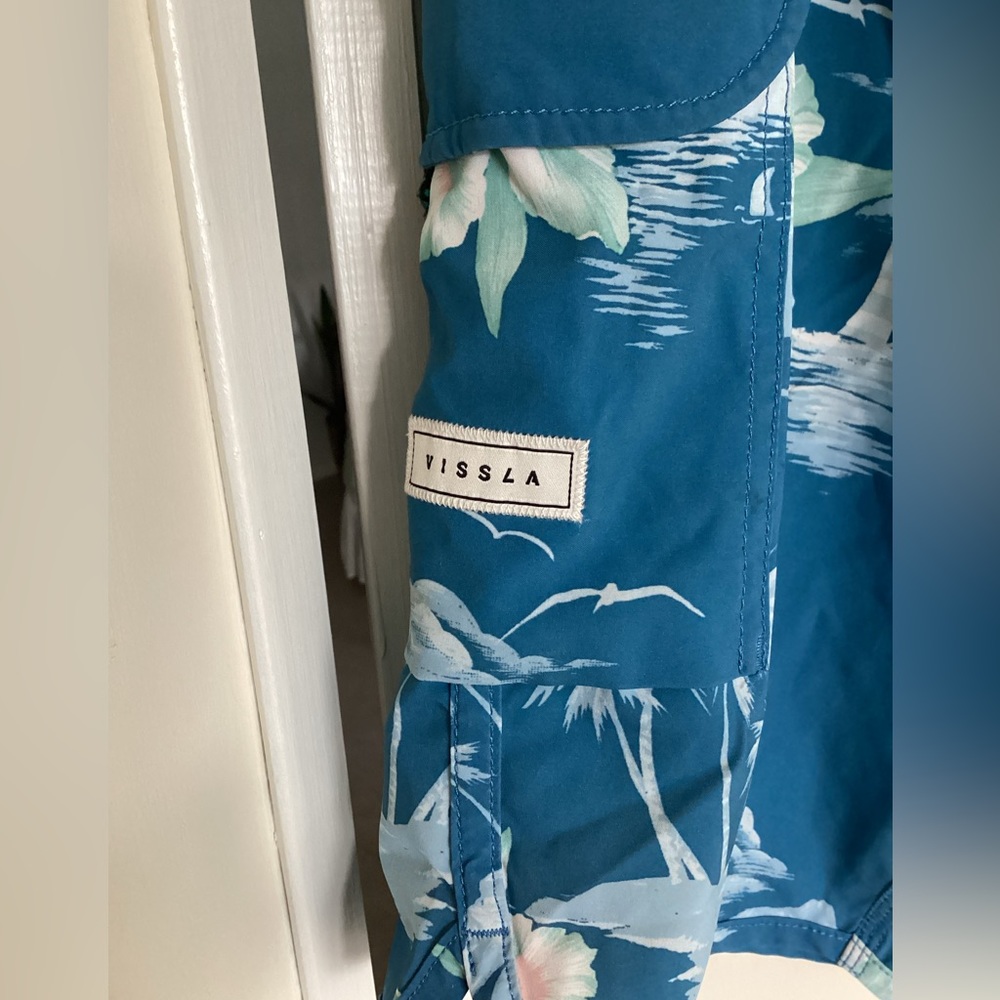 🏄‍♂️ VISSLA board shorts swim trunks 28 waist young men - Picture 5 of 7